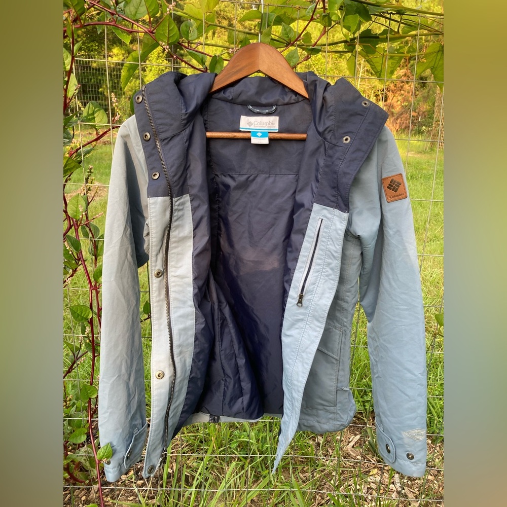 Columbia Omni-Tech Waterproof Hooded Jacket